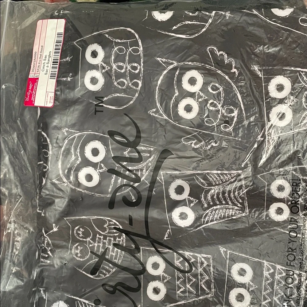 Thirty-One Black and White Owl Cinch Sac